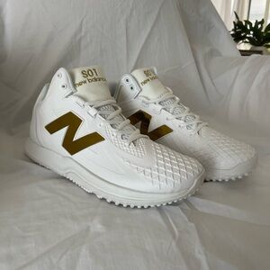 New Balance Men's White and Gold Athletic Sneakers FuelCel Ohtani 1 Trainer